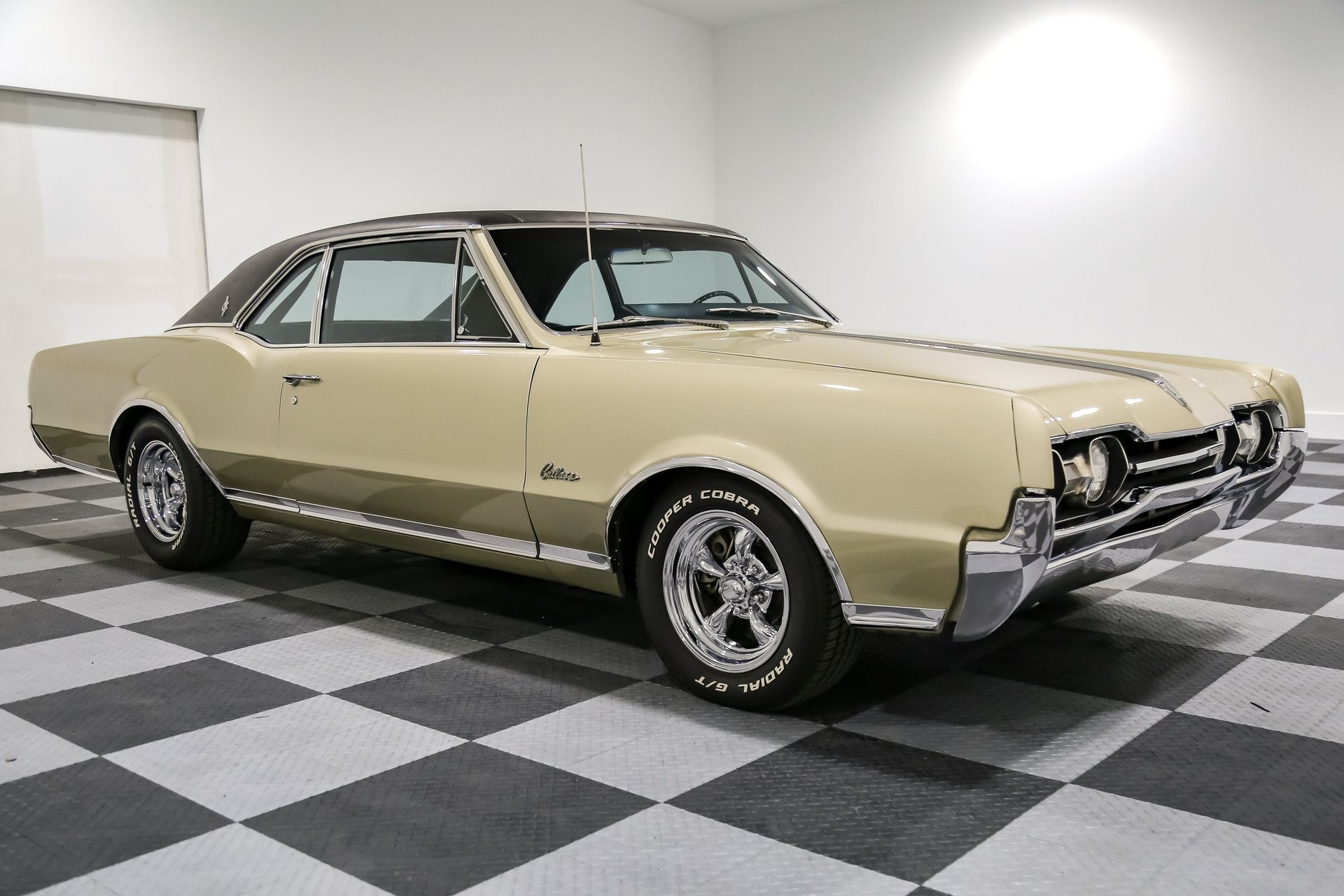 1967 Oldsmobile Cutlass Supreme Turnpike Cruiser